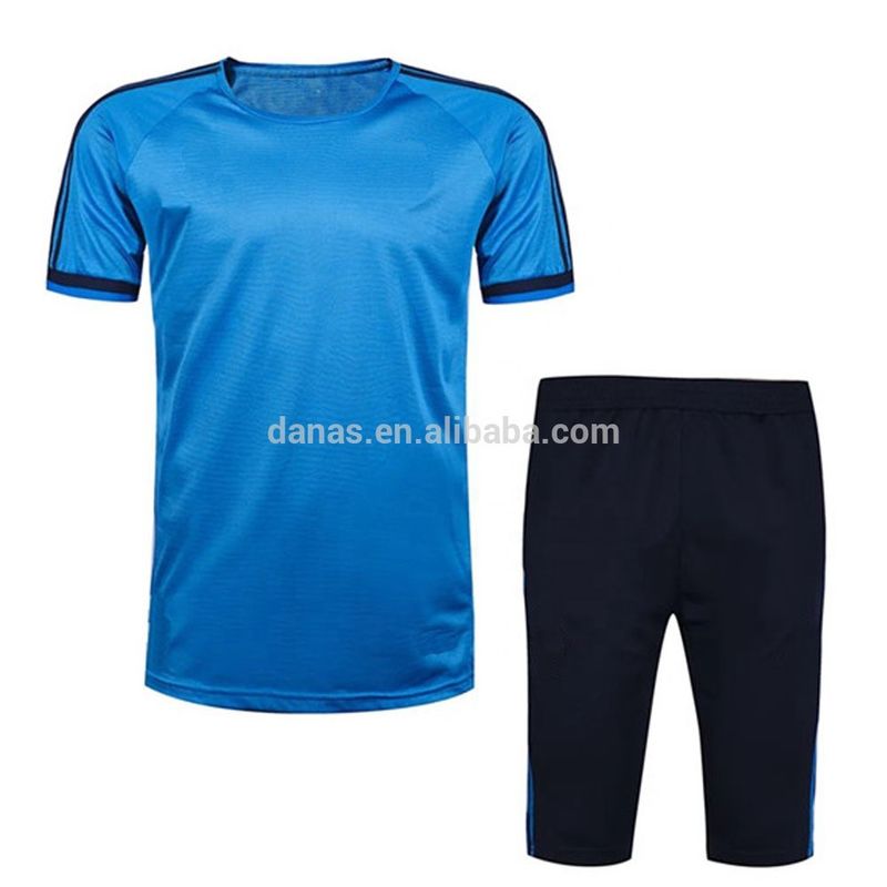 Wholesale cheap modern design soccer training suit shirt and shorts